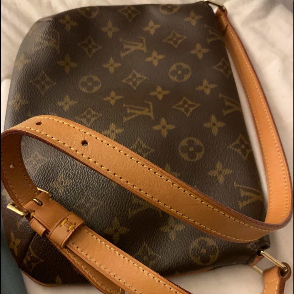 Monogram LV shoulder bag